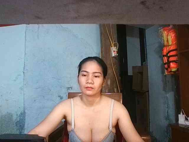EllaShow93 webcam