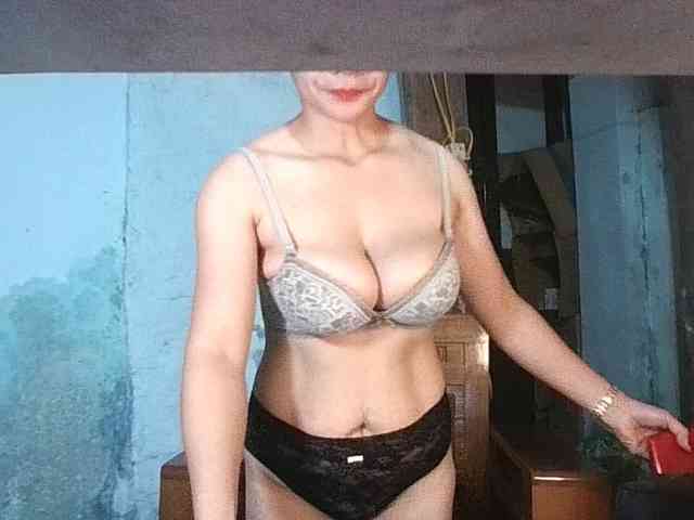 EllaShow93