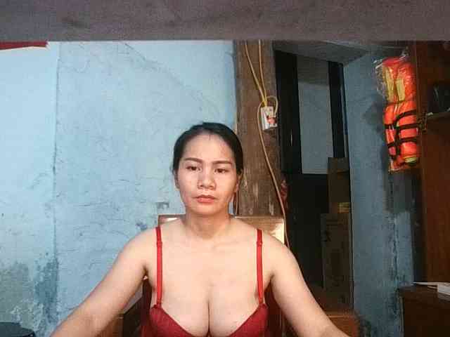 EllaShow93 webcam