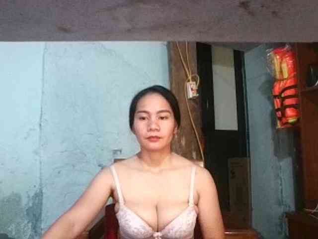 EllaShow93 webcam