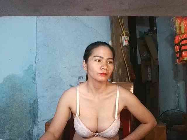 EllaShow93 webcam