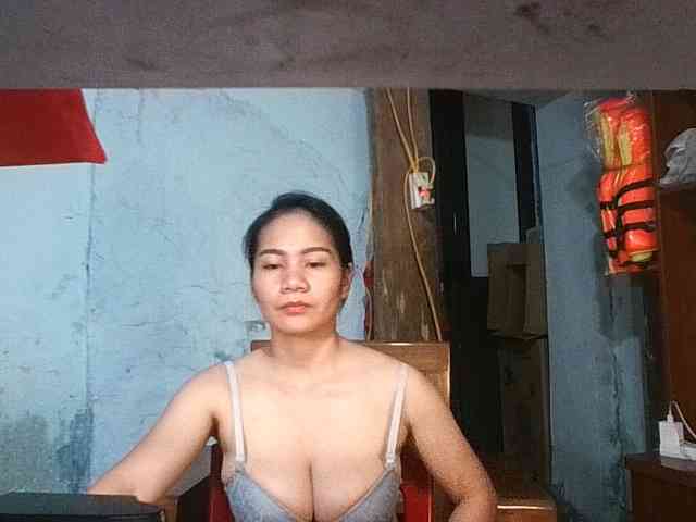 EllaShow93 webcam