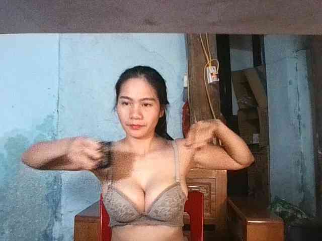 EllaShow93