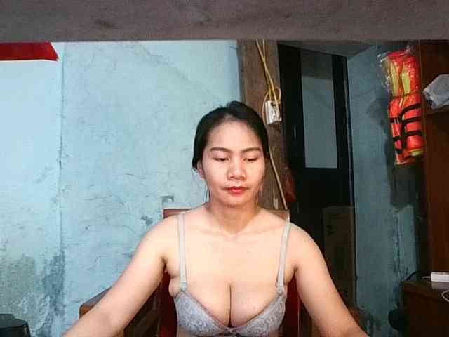 EllaShow93