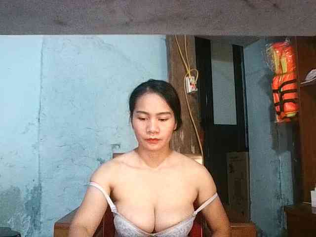EllaShow93 webcam