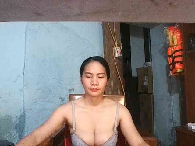 EllaShow93 webcam