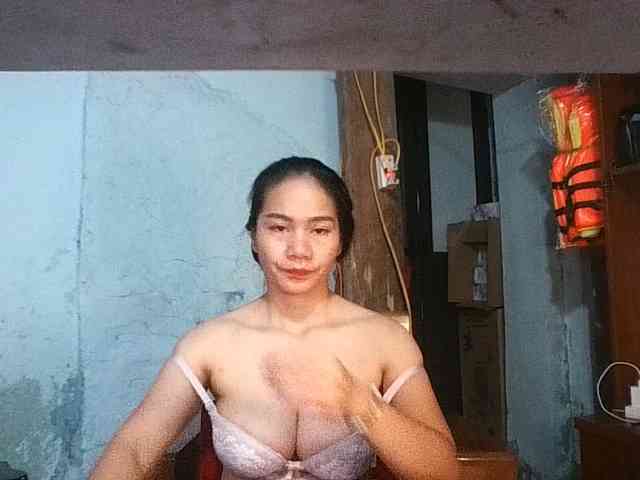 EllaShow93 webcam
