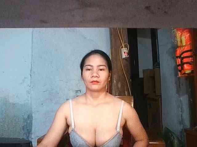 EllaShow93 webcam
