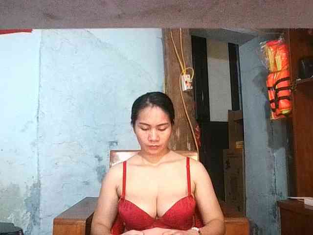 EllaShow93 webcam