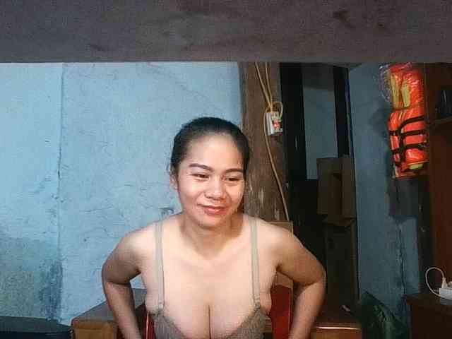 EllaShow93 webcam