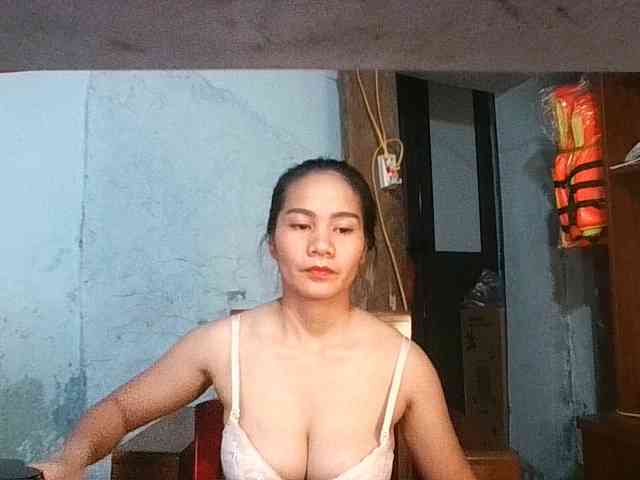 EllaShow93 webcam