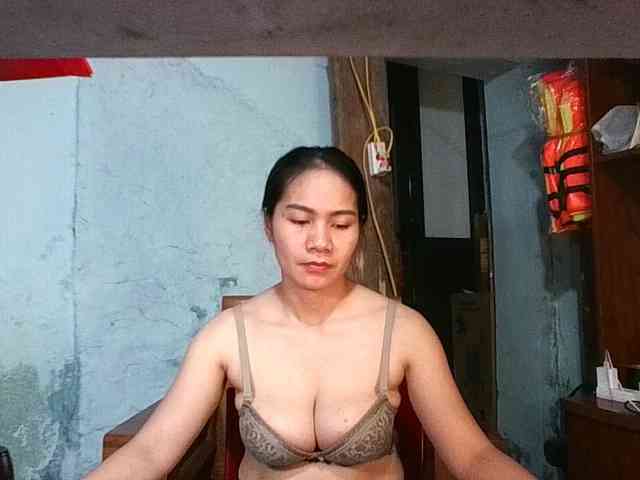 EllaShow93 webcam