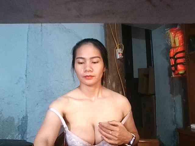 EllaShow93 webcam