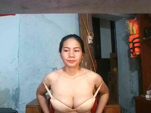 EllaShow93 webcam