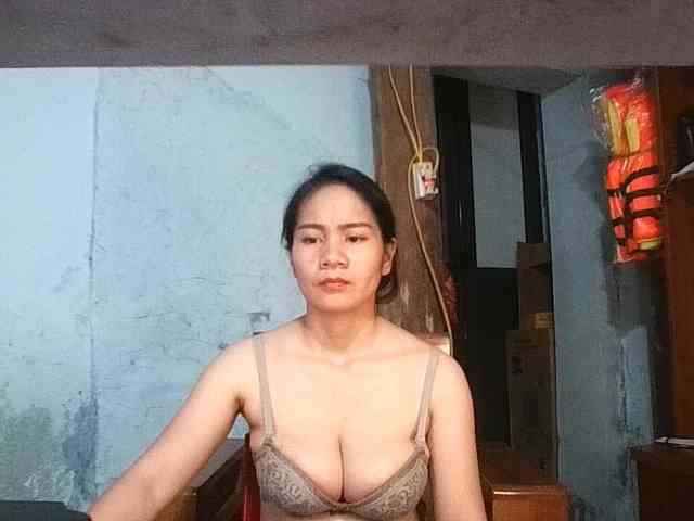 EllaShow93 webcam