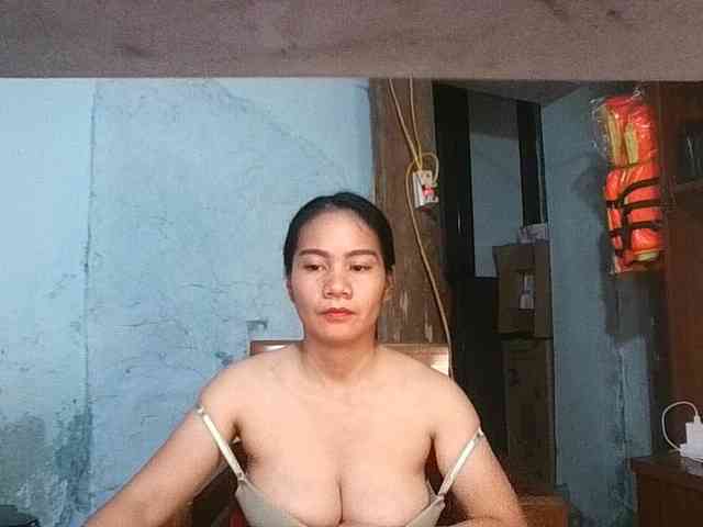 EllaShow93 webcam