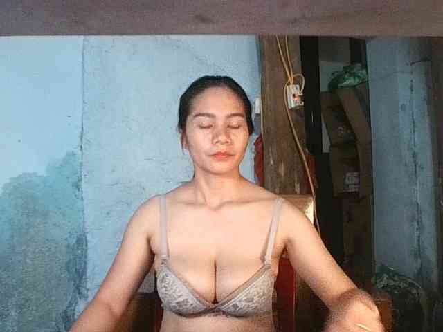EllaShow93