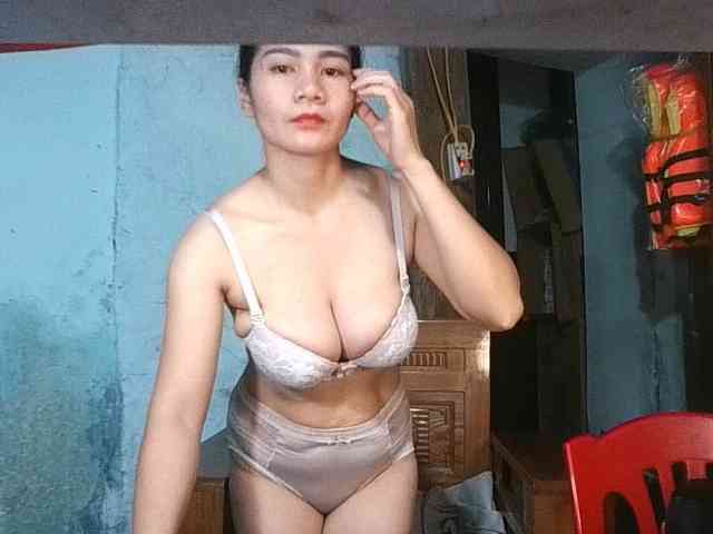 EllaShow93