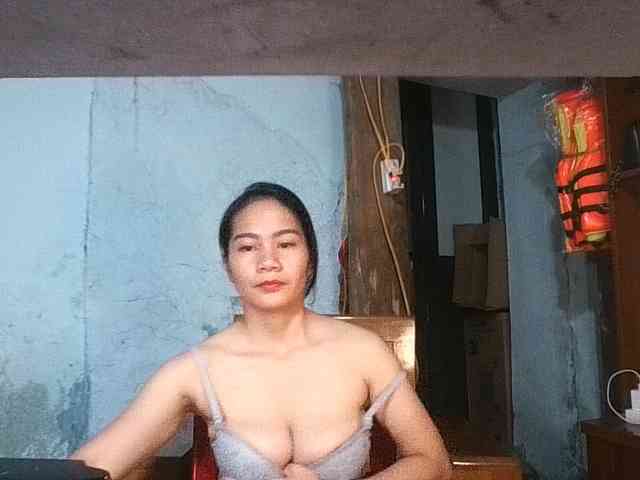EllaShow93 webcam