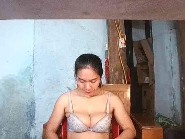 EllaShow93