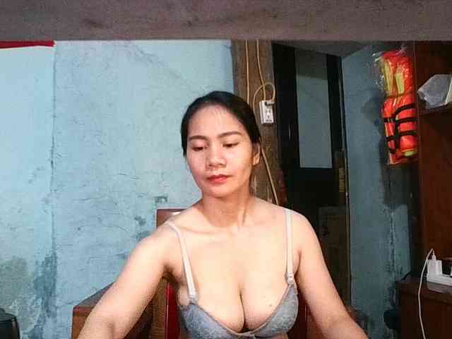 EllaShow93 webcam