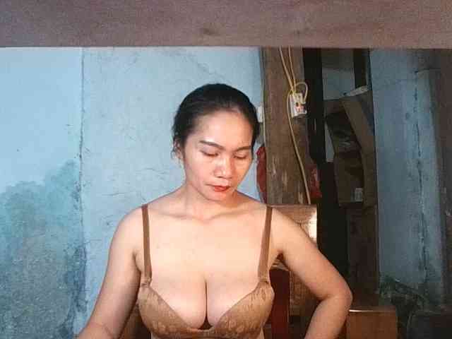 EllaShow93
