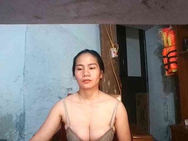 EllaShow93 webcam