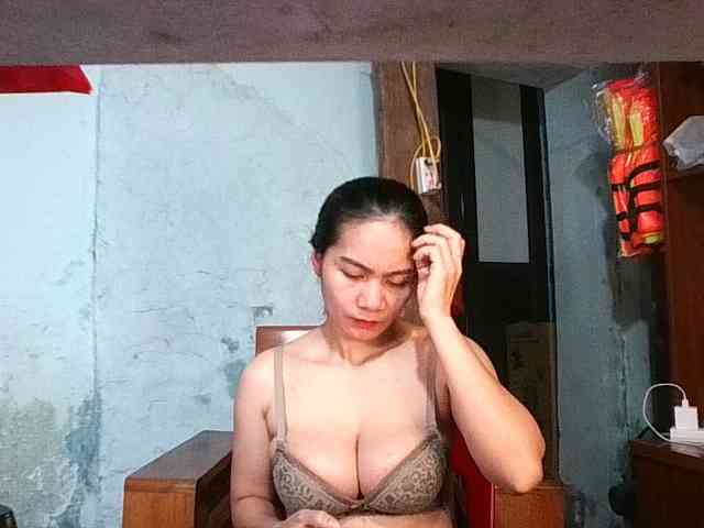 EllaShow93