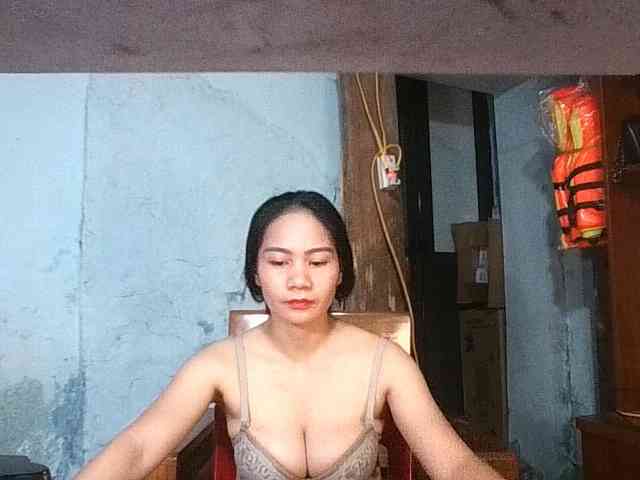 EllaShow93 webcam