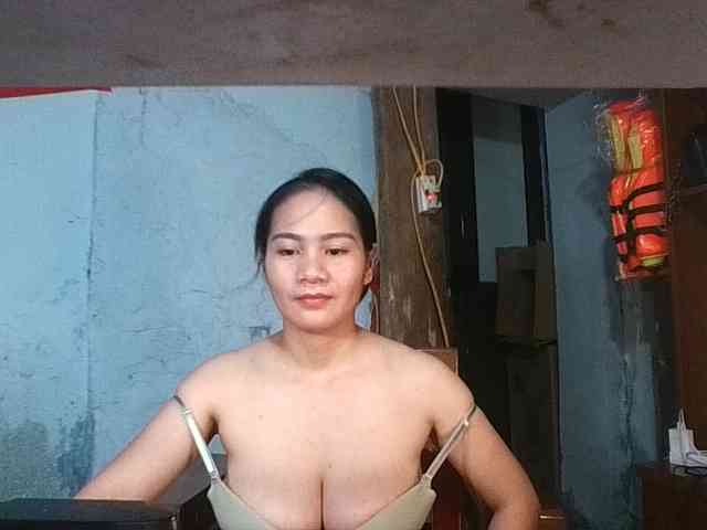 EllaShow93 webcam