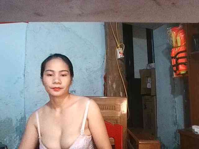 EllaShow93 webcam