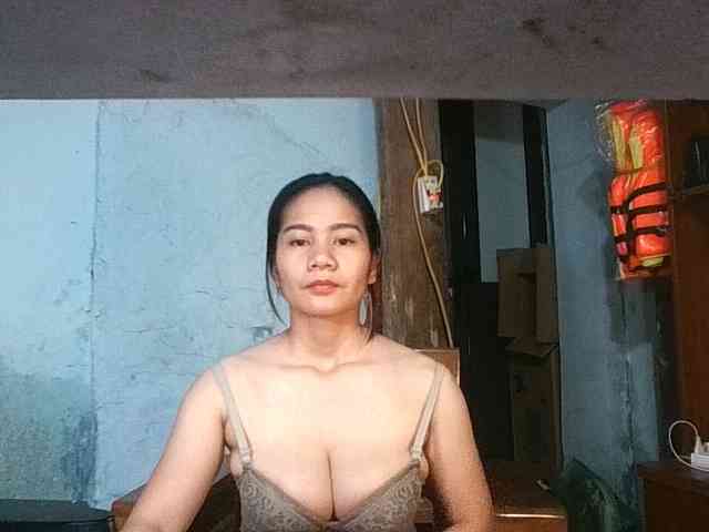 EllaShow93 webcam