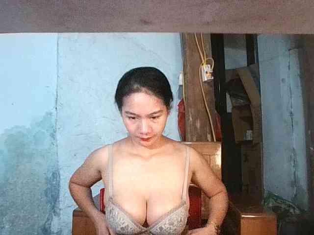 EllaShow93