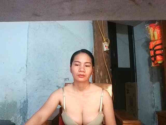 EllaShow93 webcam