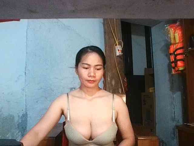 EllaShow93