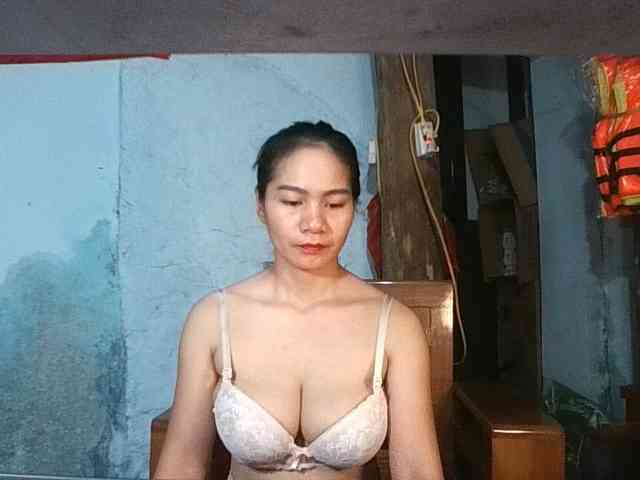 EllaShow93 webcam