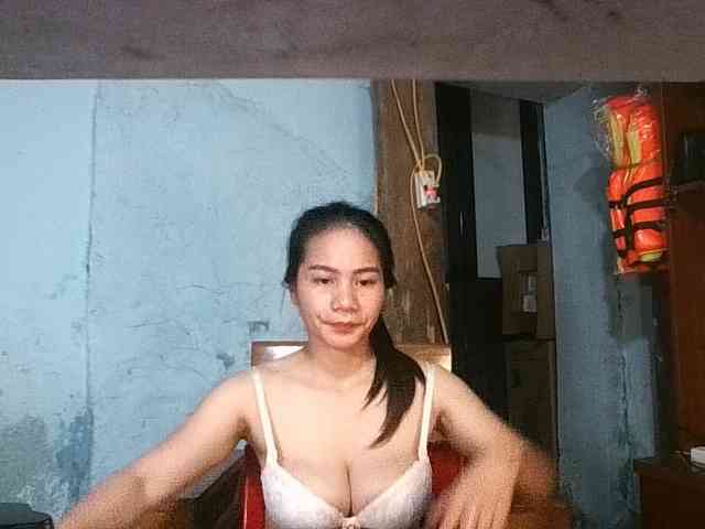 EllaShow93 webcam