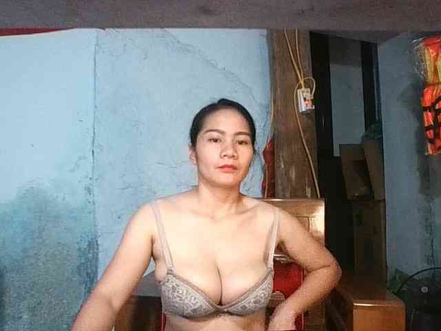 EllaShow93 webcam