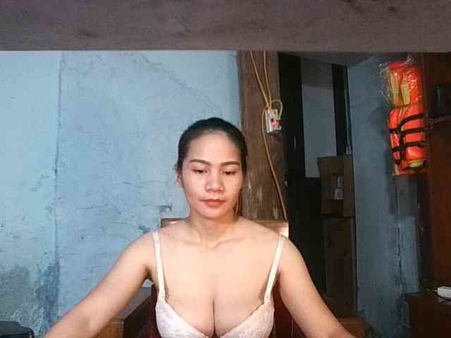 EllaShow93 webcam