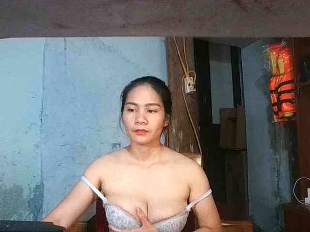 EllaShow93 webcam