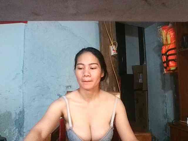 EllaShow93 webcam
