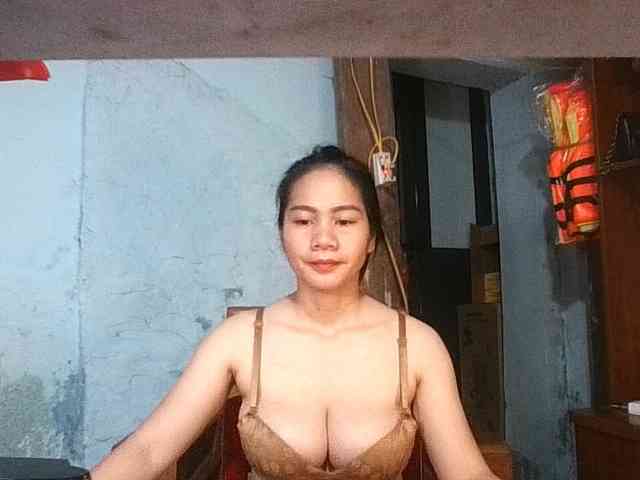 EllaShow93 webcam
