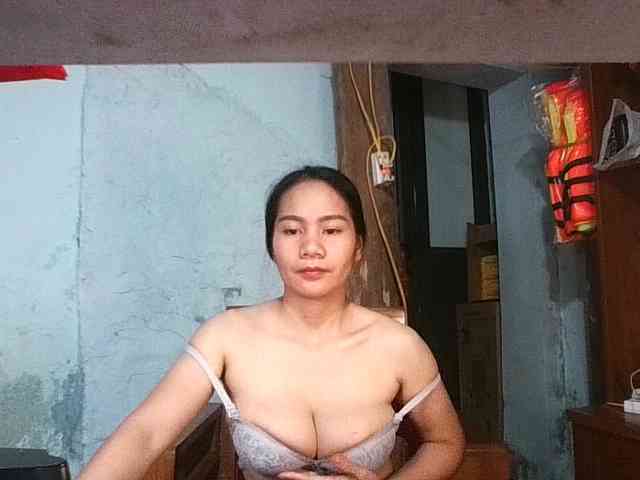 EllaShow93 webcam