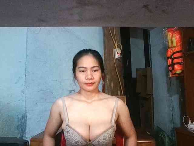 EllaShow93 webcam
