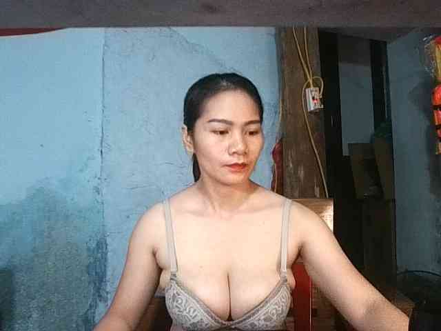 EllaShow93 webcam