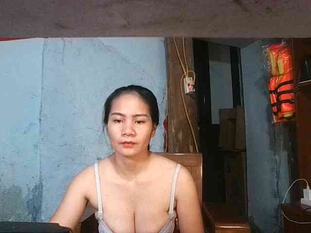 EllaShow93 webcam