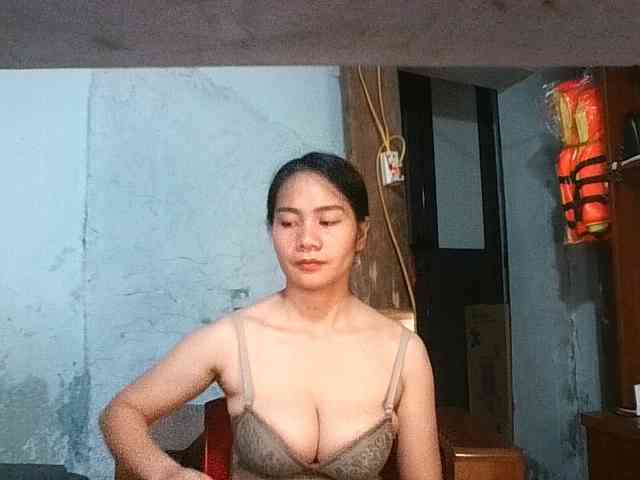 EllaShow93