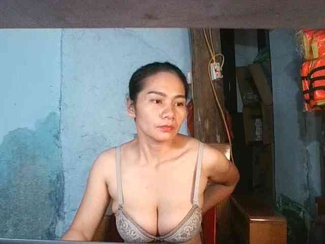 EllaShow93 webcam