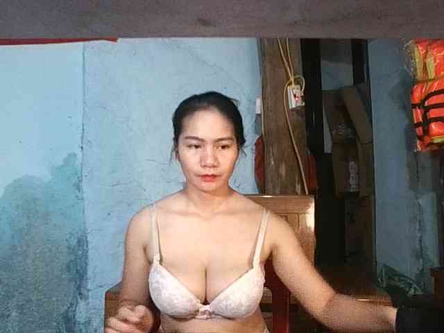 EllaShow93 webcam
