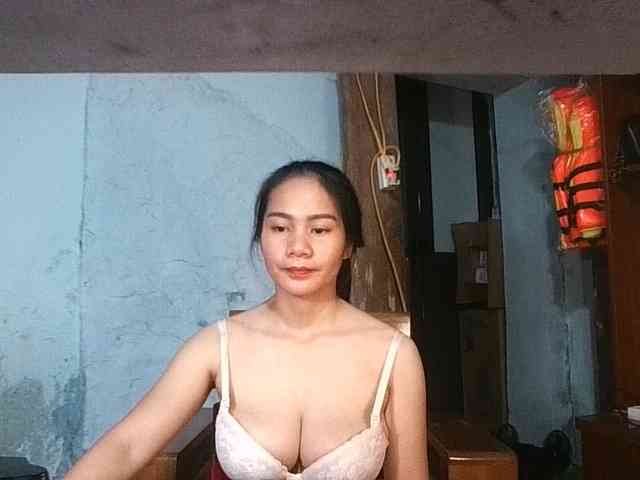 EllaShow93 webcam